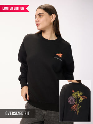 Women's 'Encased in Wonder' Graphic Black Oversized Fleece Sweatshirt