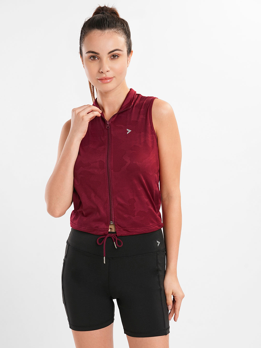 Maroon Sleeveless Regular Fit with Drawcord Training Jacket For Women